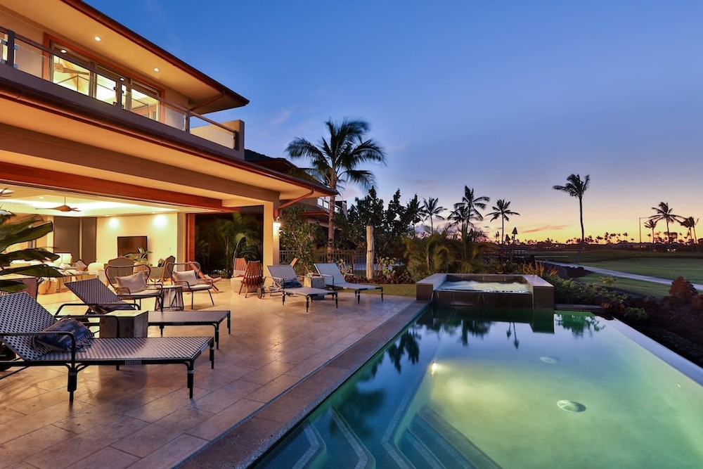 Luxury Oceanview Private Beach Access