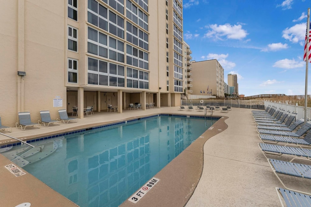 Edgewater West 65