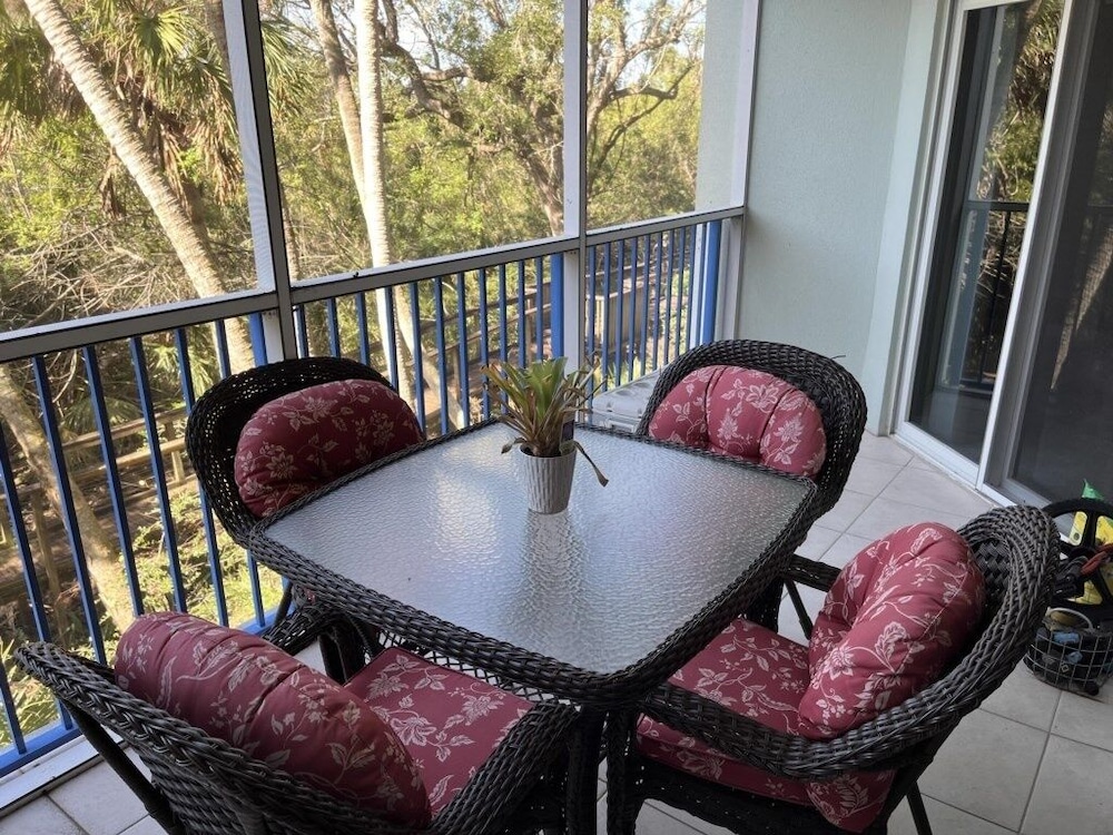 Kid Friendly Condo With Pool, Basketball, Bocce, Hot Tub, And More! 3 Bedroom Condo