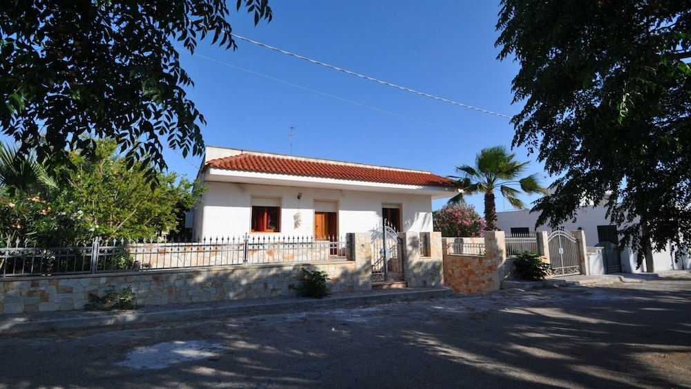 Villa Bellavista 8 Guests 3 Bedrooms by the sea
