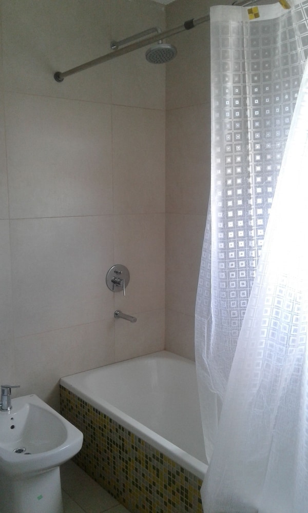 Habitacion en Duplex Cipolletti