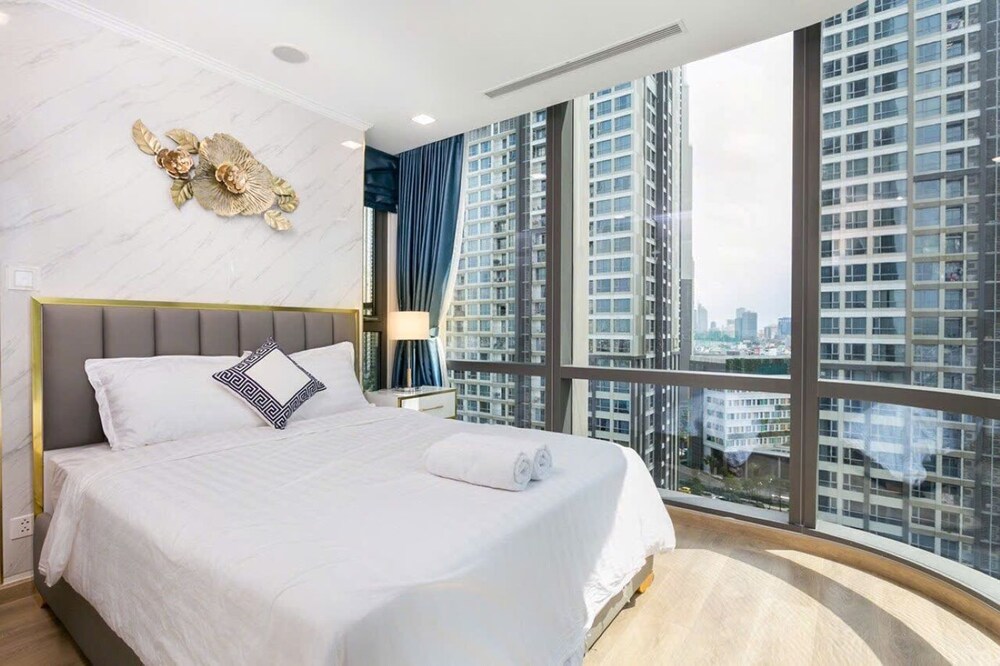 The Aquamarine Landmark Suites - Poolside Access at L4B