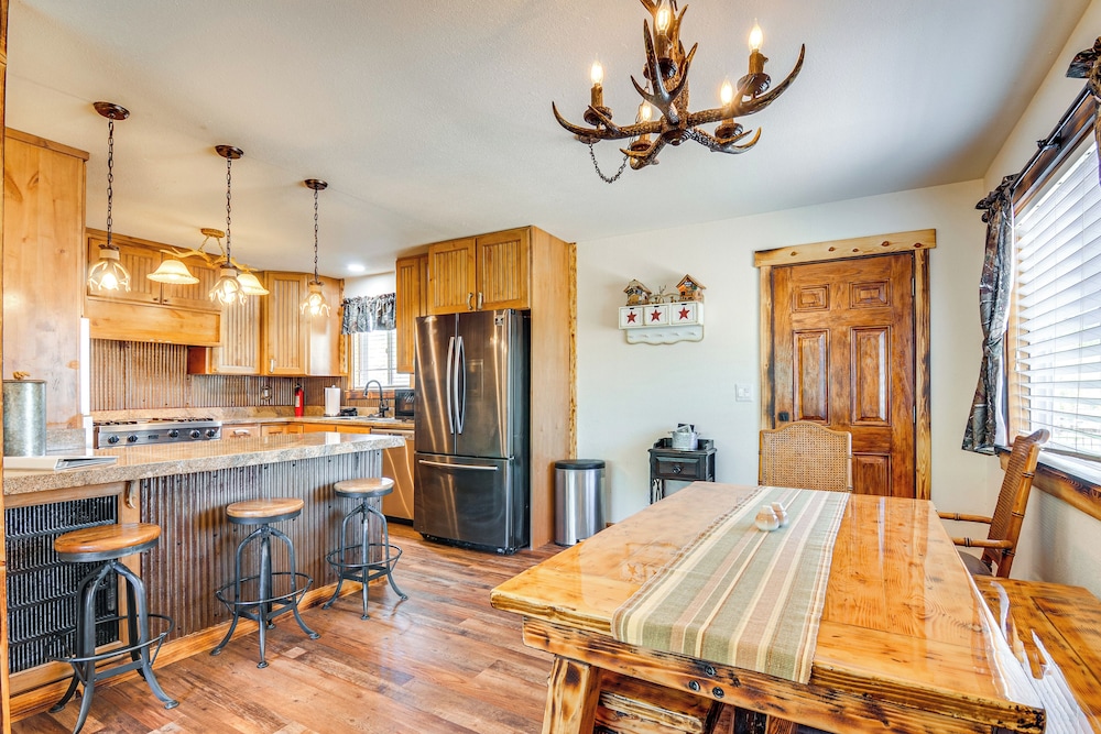 'will's Place' Utah Family Getaway: Hot Tub & Yard