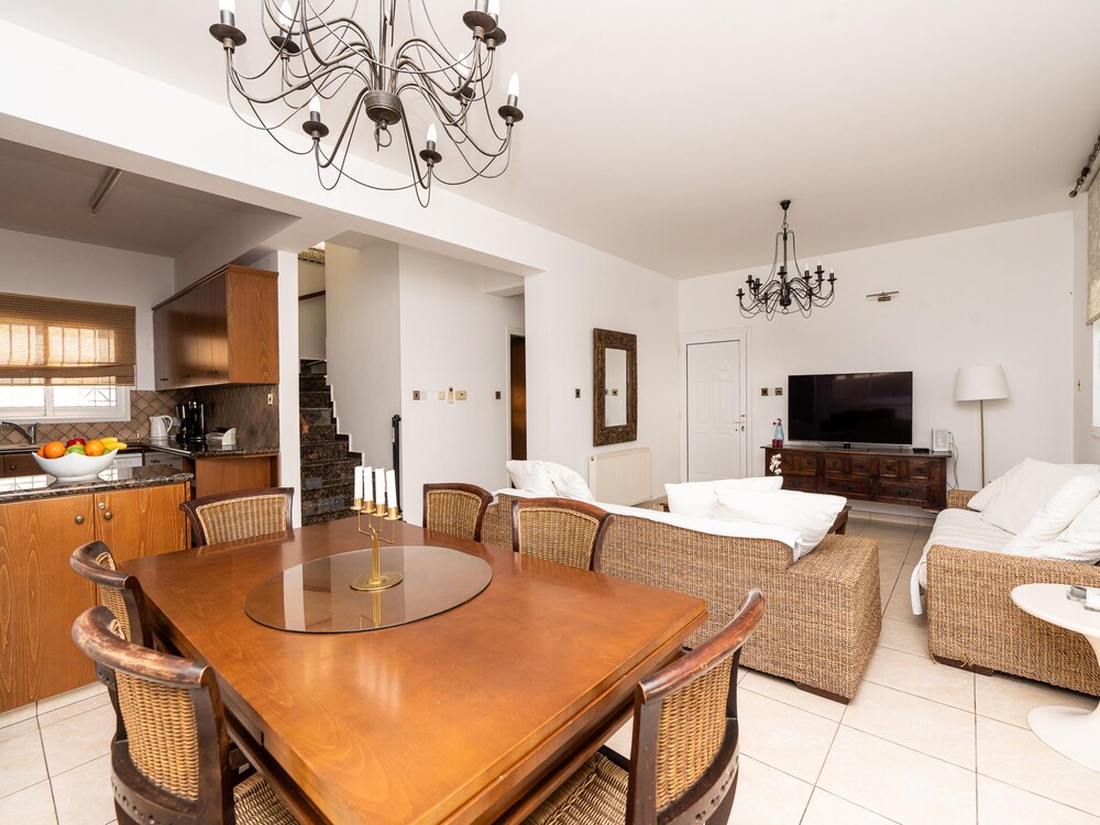 BLUET Seaview Villa DPSA01