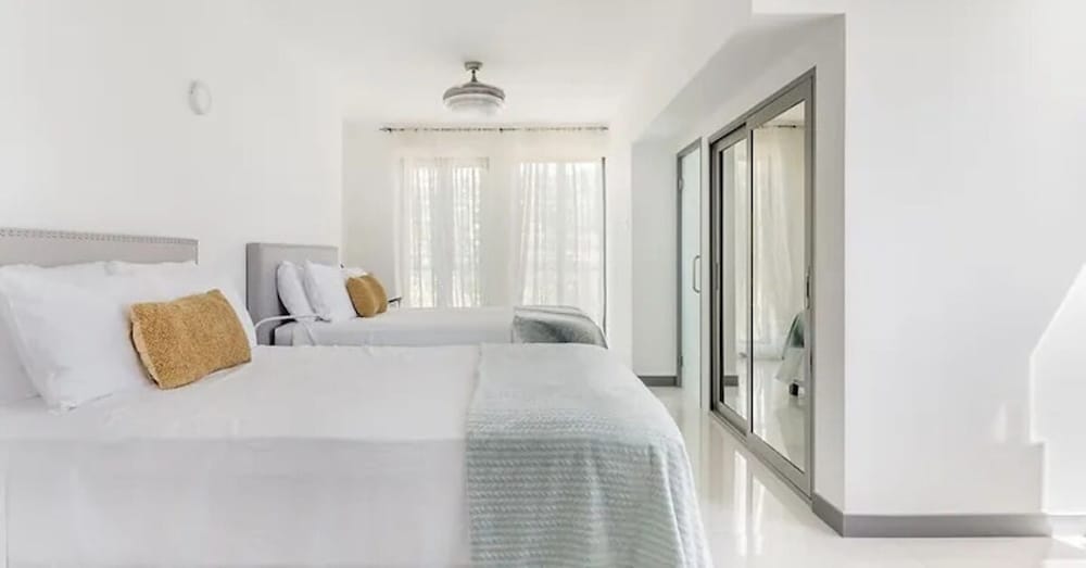 KRP - Luxury 7 B R Villa Whitehouse Jamaica