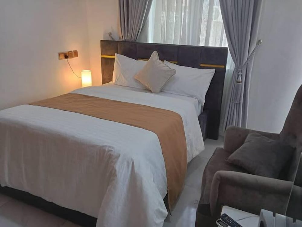 PrimeAxis Apartment