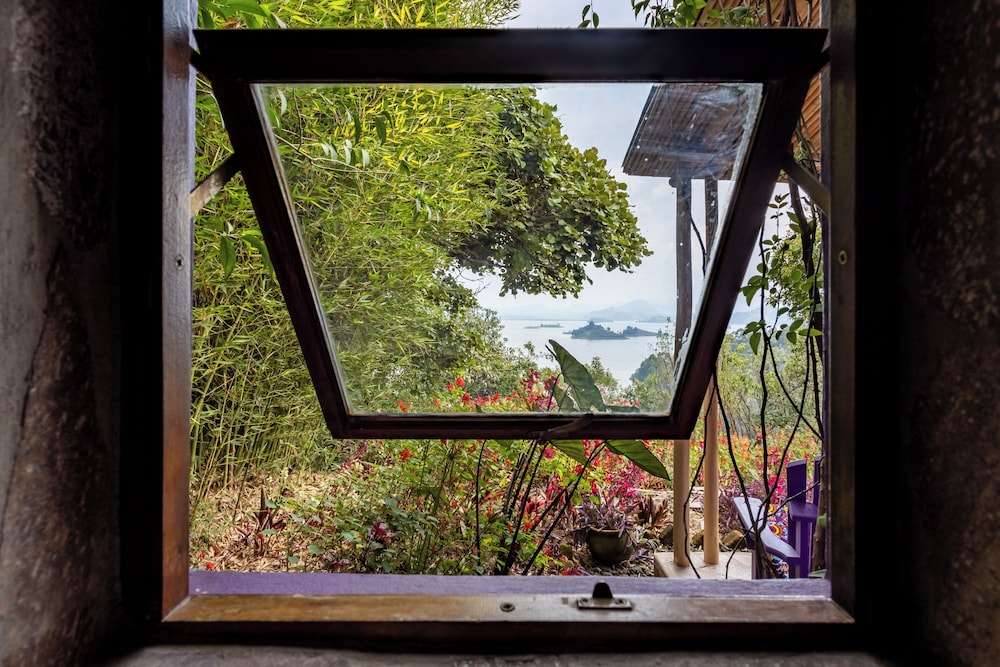 Chameleon Hill Forest Lodge