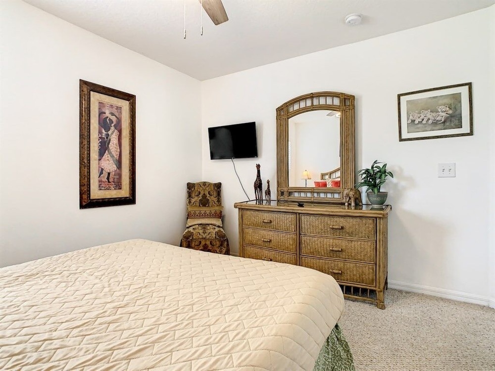 Elegant Emerald Island Getaway Pool, Spa & Games Close To Disney! 7 Bedroom Villa