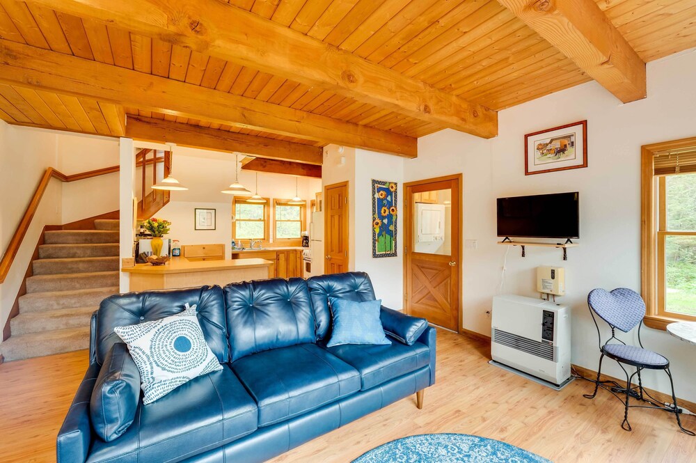 Juneau Vacations - Juneau Vacation Home: Stunning View  Beach Access - Property Image 23