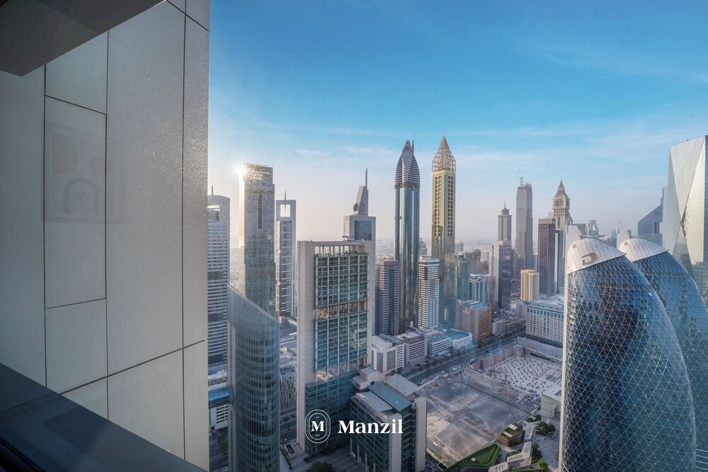 Manzil-1BR Apartment with Skyline Views