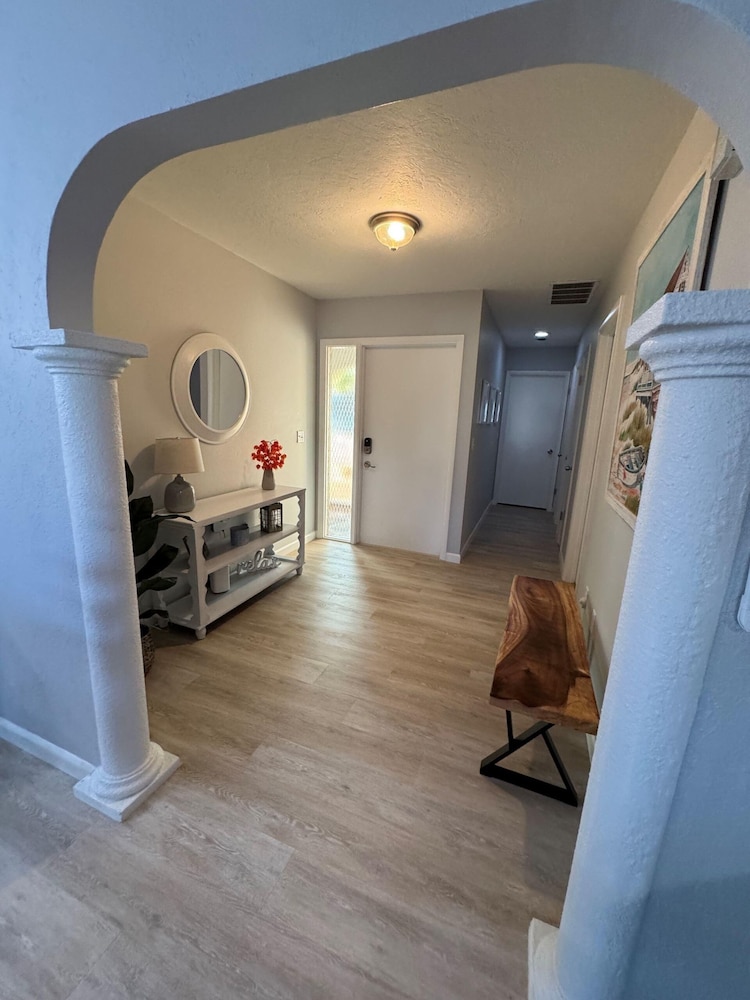 Punta Gorda Isles South Facing Pool, Dog Friendly, Less Than 2 Miles To Downtown 3 Bedroom Home