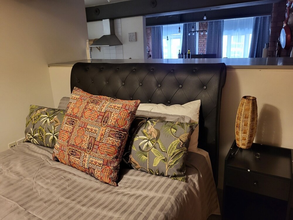 Captivating 2-bed Apartment in Liverpool view 4
