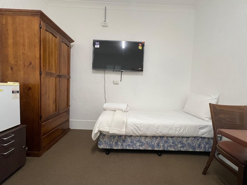 The Lodge Cooma