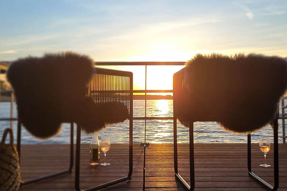 Hausboot Floating House in Ribnitz-damgarten