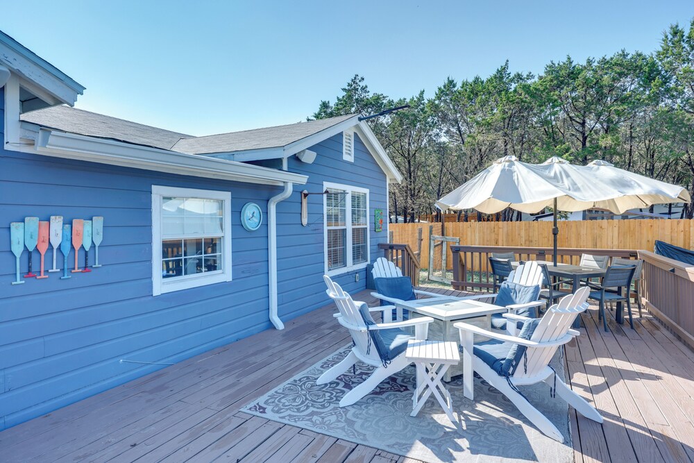 Peaceful Canyon Lake Retreat at Casa del Lago!