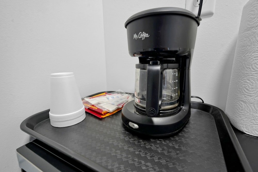 Holmes Suites Inn Columbus Pataskala - I-70 East - Property Image 21