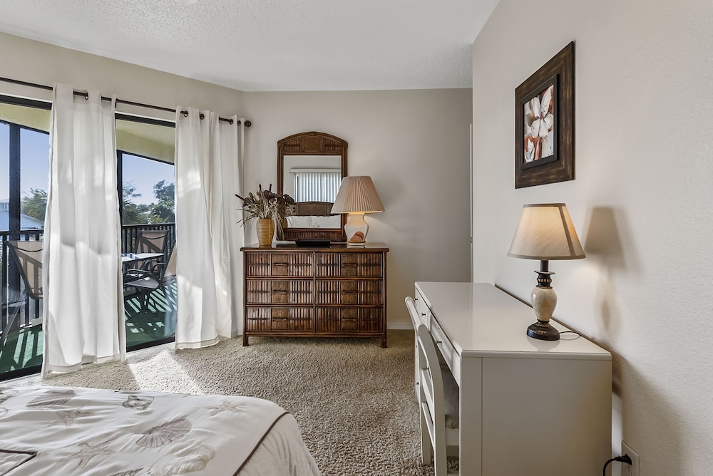Beachview Condo 2 Bedroom Condo by RedAwning view 2