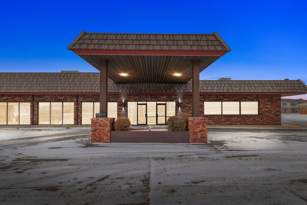 Emporia Vacations - Eleven Boutique Hotel - Property Image 17