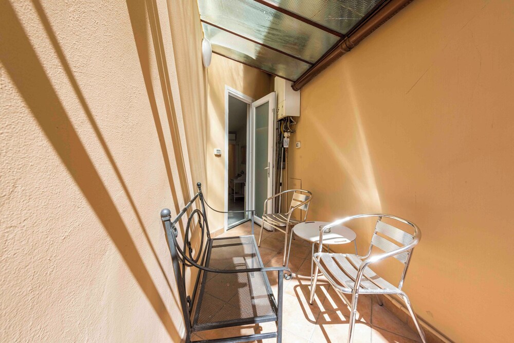 Brand new apartment in Florence by MMega