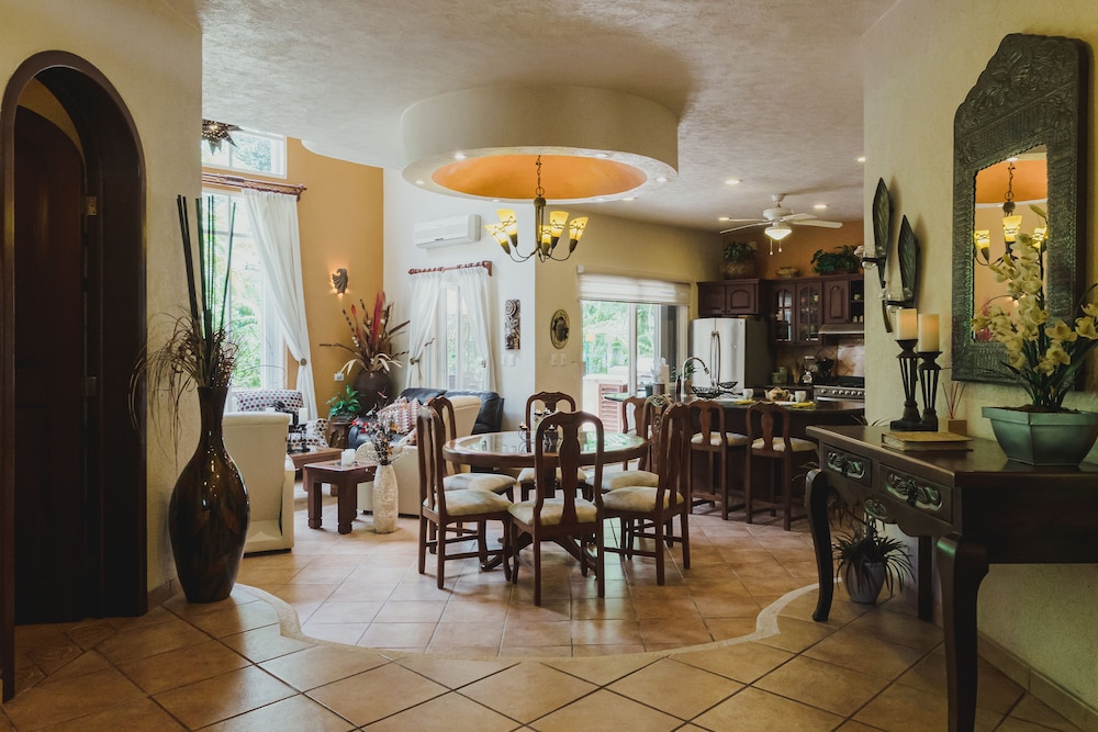 PlayaCar House MZ 28 by Playa Paradise