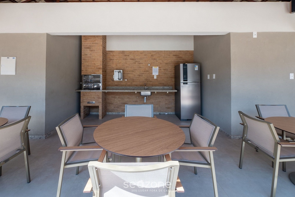 Charming Apartment With Pool View! Bio0079