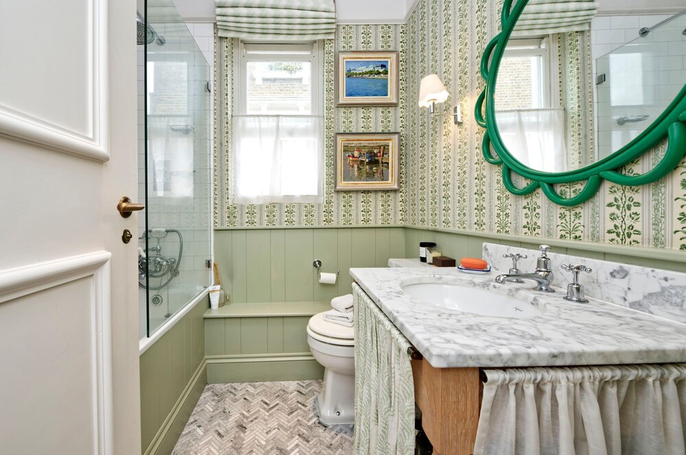 Charming 1 Bedroom 1 Bathroom Notting Hill