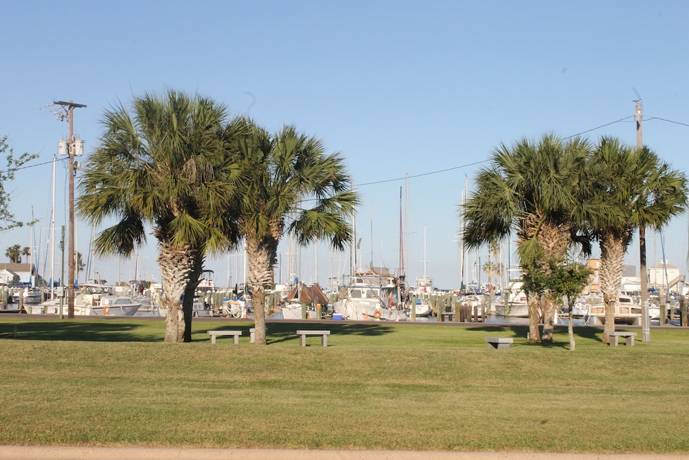 Harbour Inn
