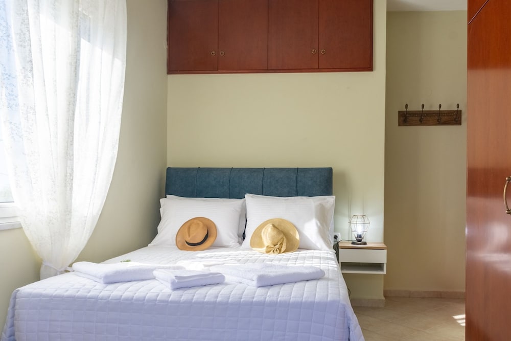 Casa Anthea 3 Bedroom Apartment With Garden