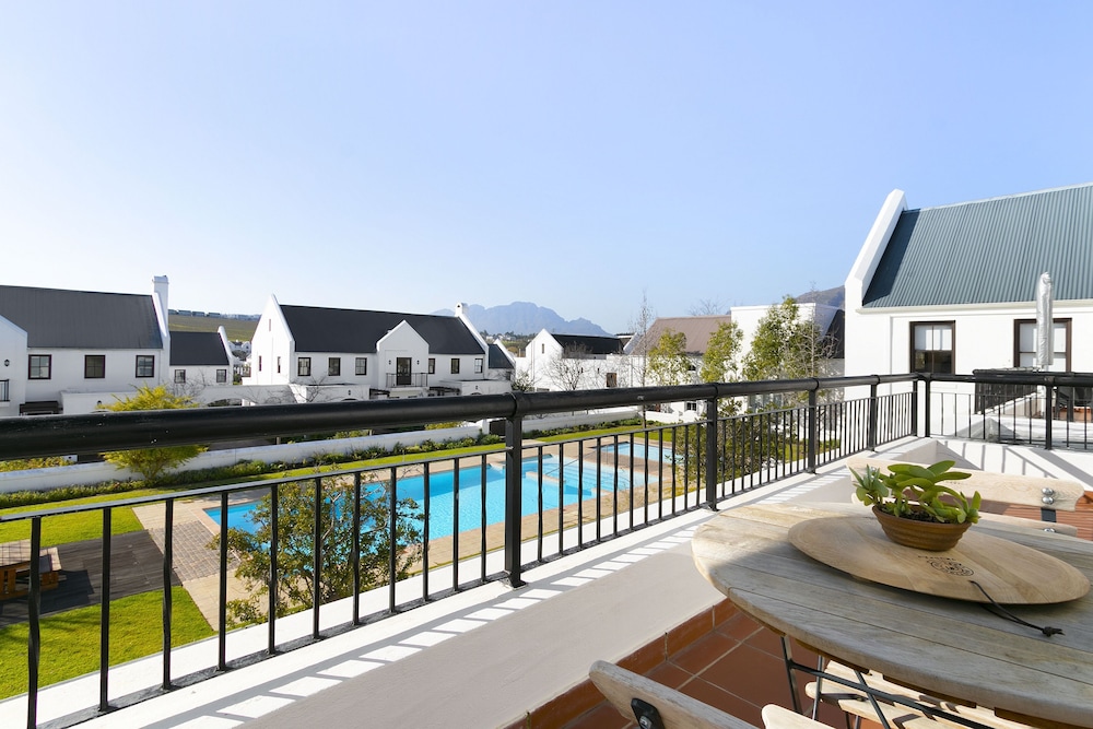 Winelands Golf Lodges at De Zalze