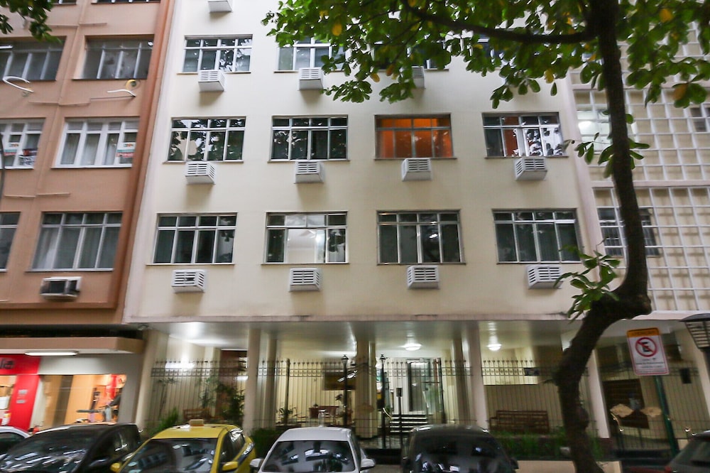 5 Minutes From Copacabana Beach Bi404