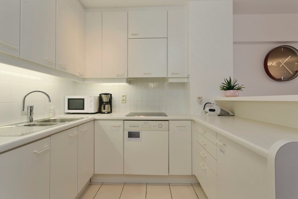 Apartment With Terrace for 5 People