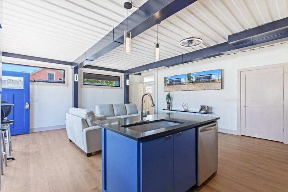 Indy Stadium Villas 711 L
