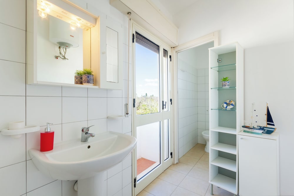 Porto Cesareo Air-conditioned Villa 12 Beds Torre Cesarea
