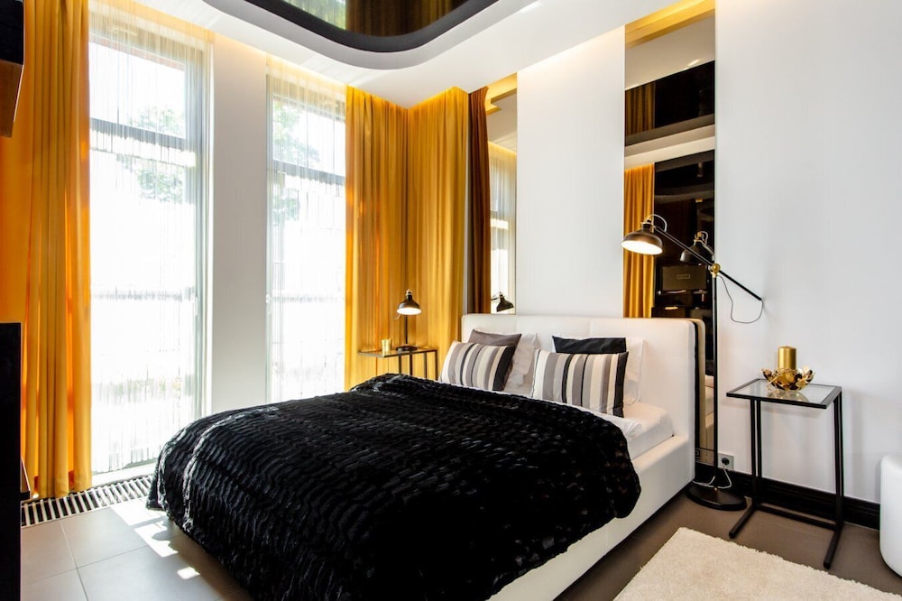 Super Apartamenty City Park with swimming pool and sauna view 3