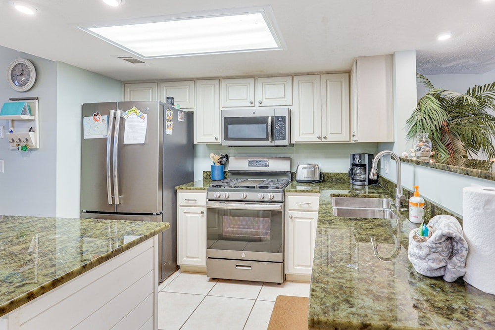 Panama City Beach Townhome w/ Resort Amenities!