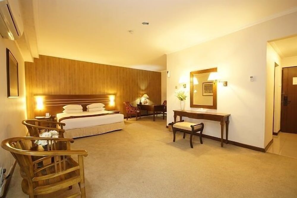 Bahari Inn Tegal