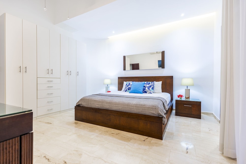 Villa Desiree 5BR Cocotal Luxury Villa Pool Maid