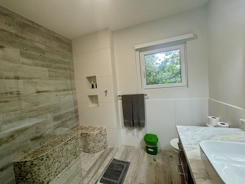 Esterillos Lote 6 Bedroom Home
