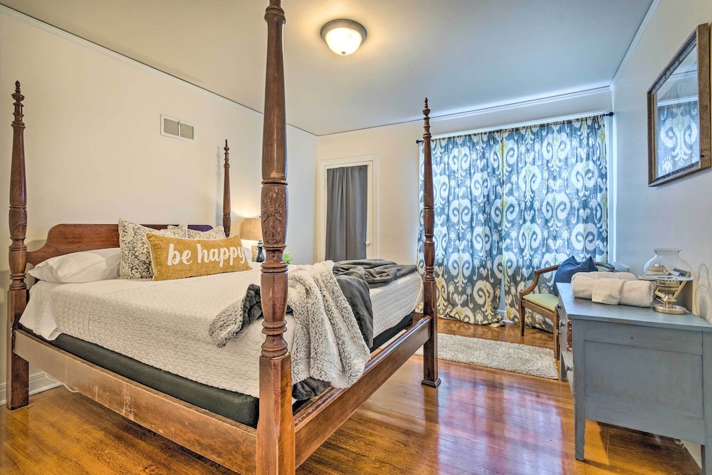 Little Rock Home ~ 5 Mi to Downtown! view 3