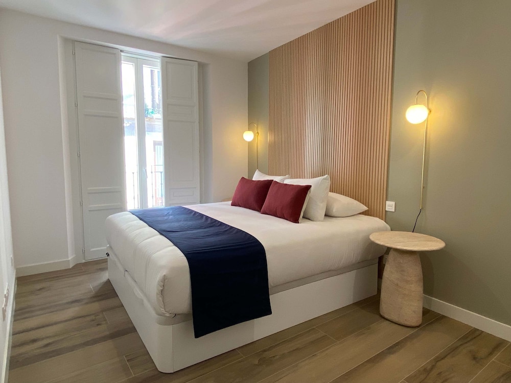 w Amazing 2BR With Terrace in Chueca