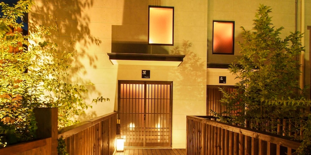 Tsuruya