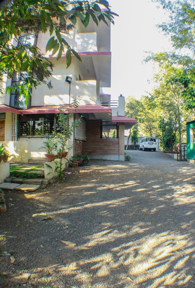 Rainwood Residency