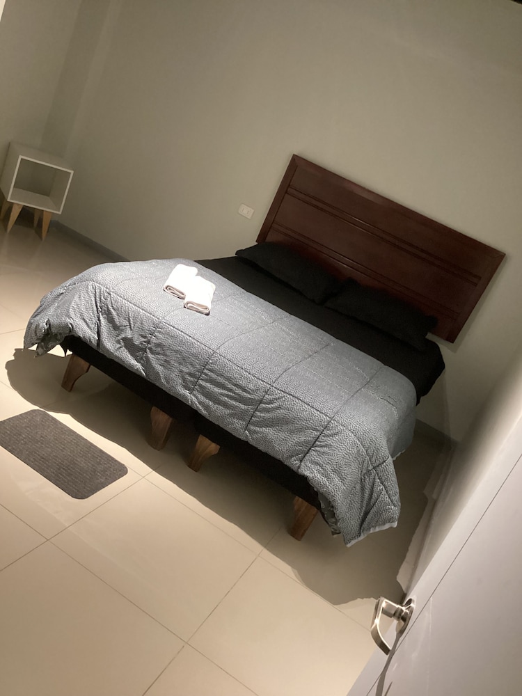 hostal low cost