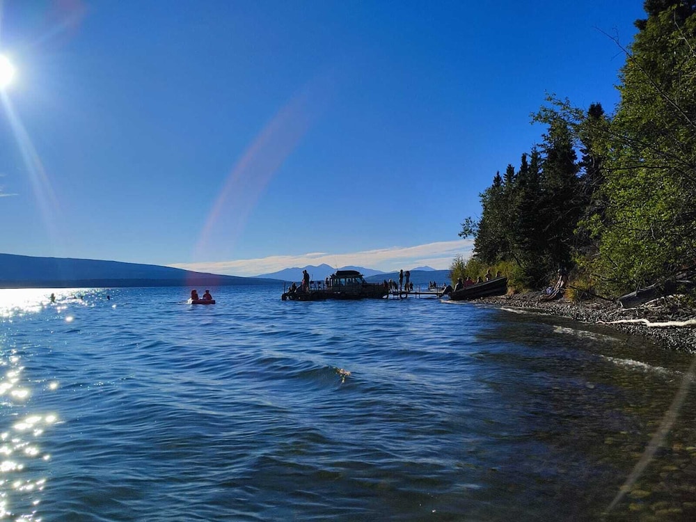 Little Atlin Lodge