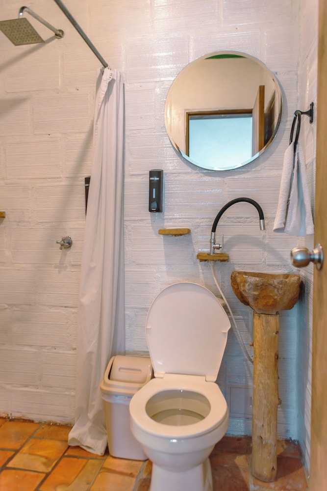 Traveler Hostel