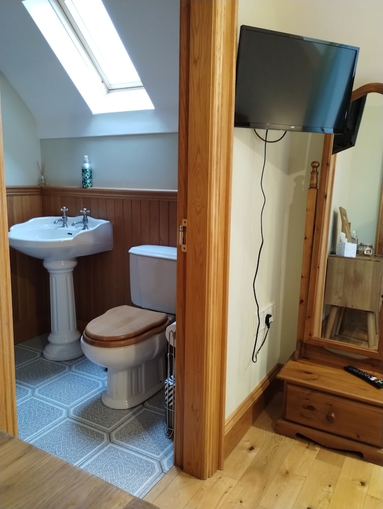 Rossclare Lodge