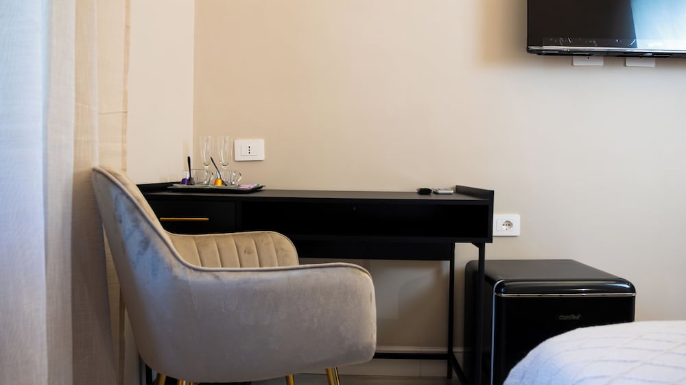 Suites 215 Colosseum - Guesthouse