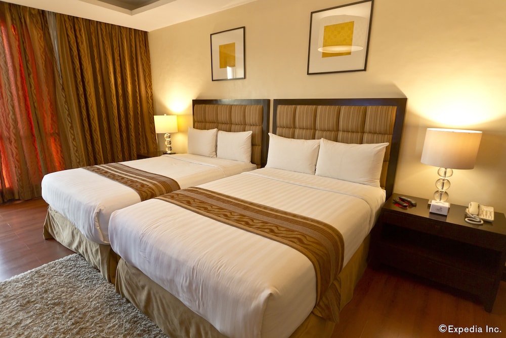 Cebu Vacations - Crown Regency Hotel and Towers - Property Image 12