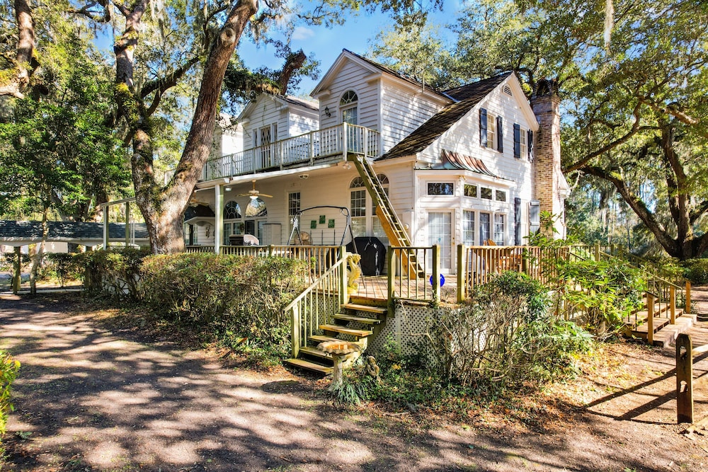 Lachicotte Vacation Rentals