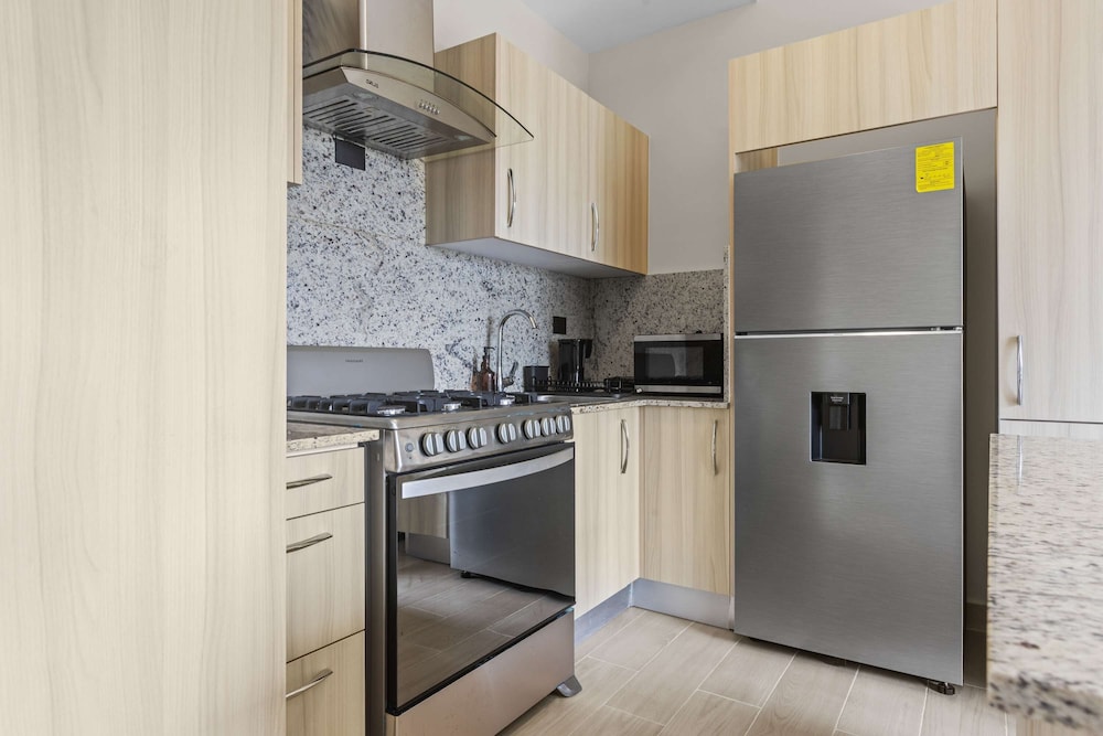 NOK Modern 1BR Apartment With Terrace in Vistacana
